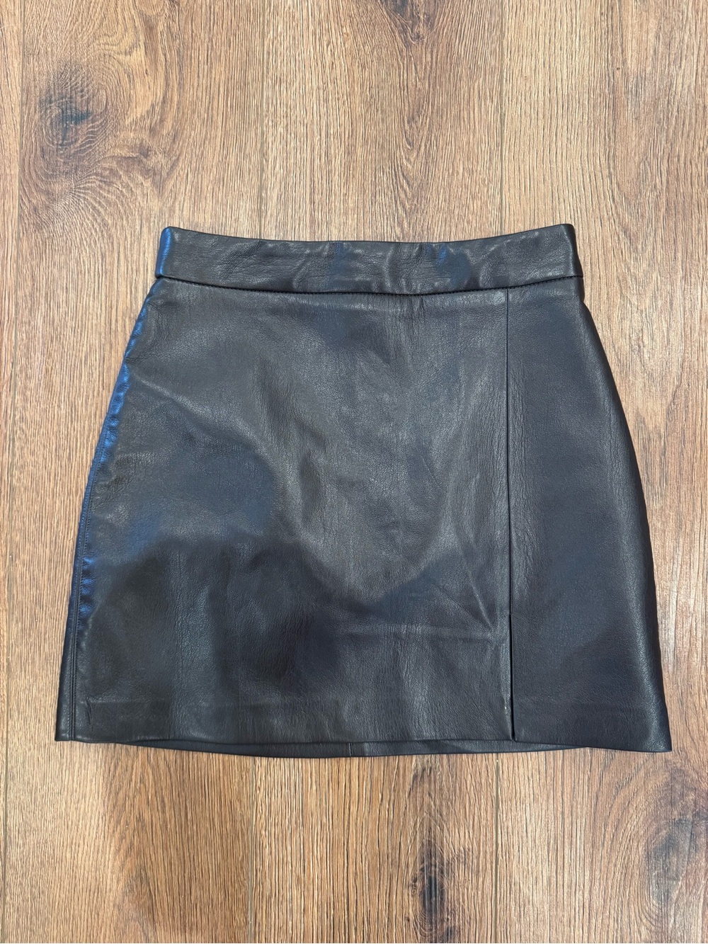 Aritzia Wilfred Leather Skirt Size 0